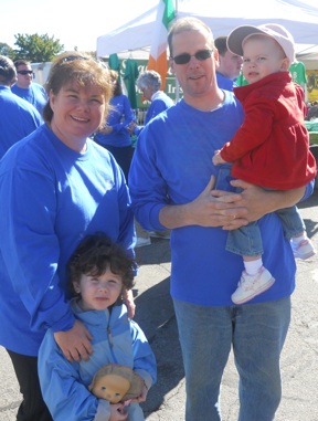 Hayes family: The Hayes' Family (Anne Marie, Erin, Peter and Olivia) representing Carney Hospital.